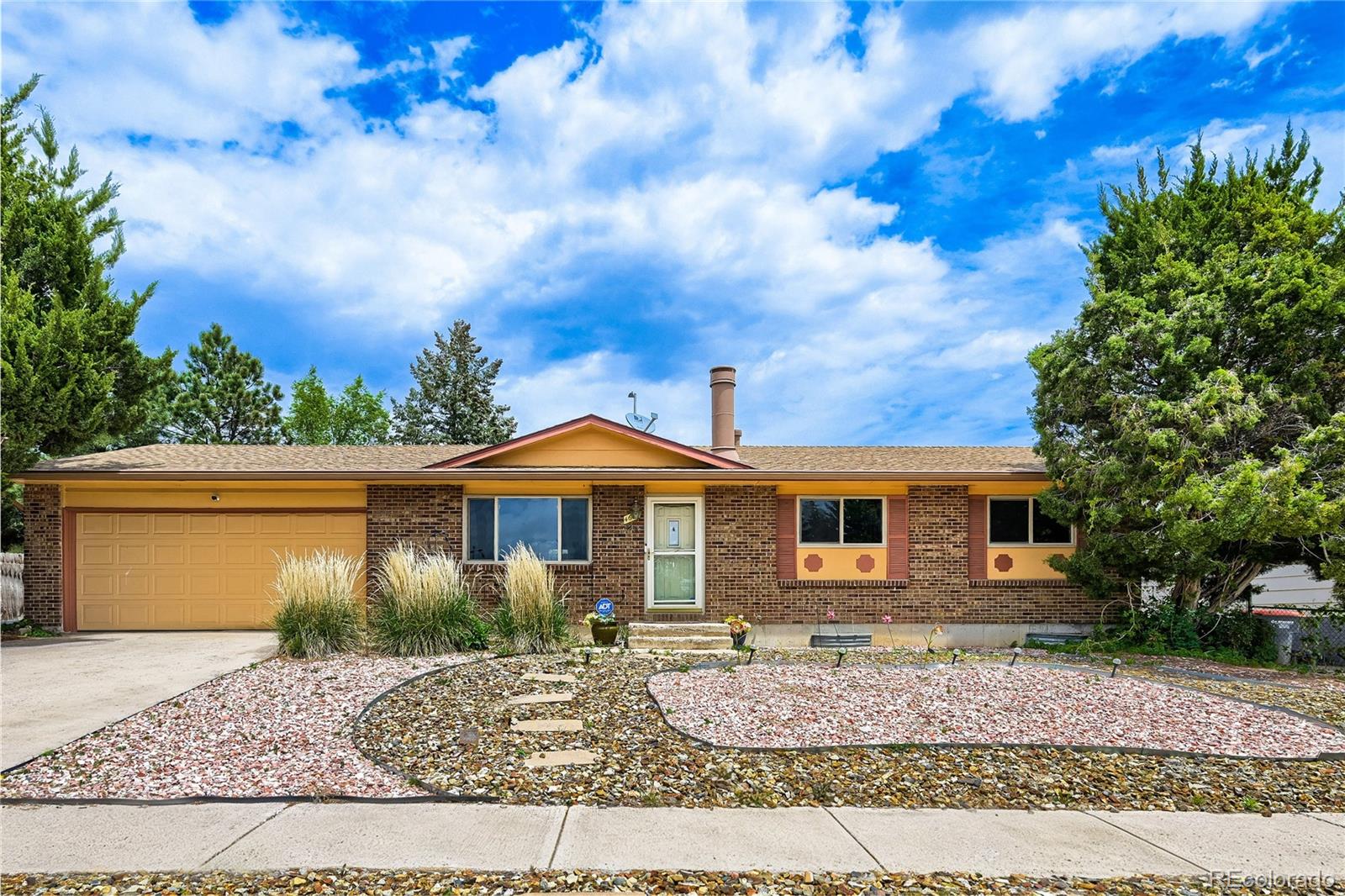 4618 Ridgeglen Rd, Colorado Springs, CO 80918