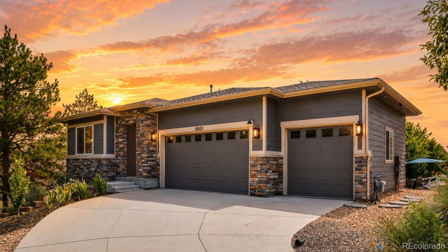 21537 E Smoky Hill Rd, Aurora, CO 80015