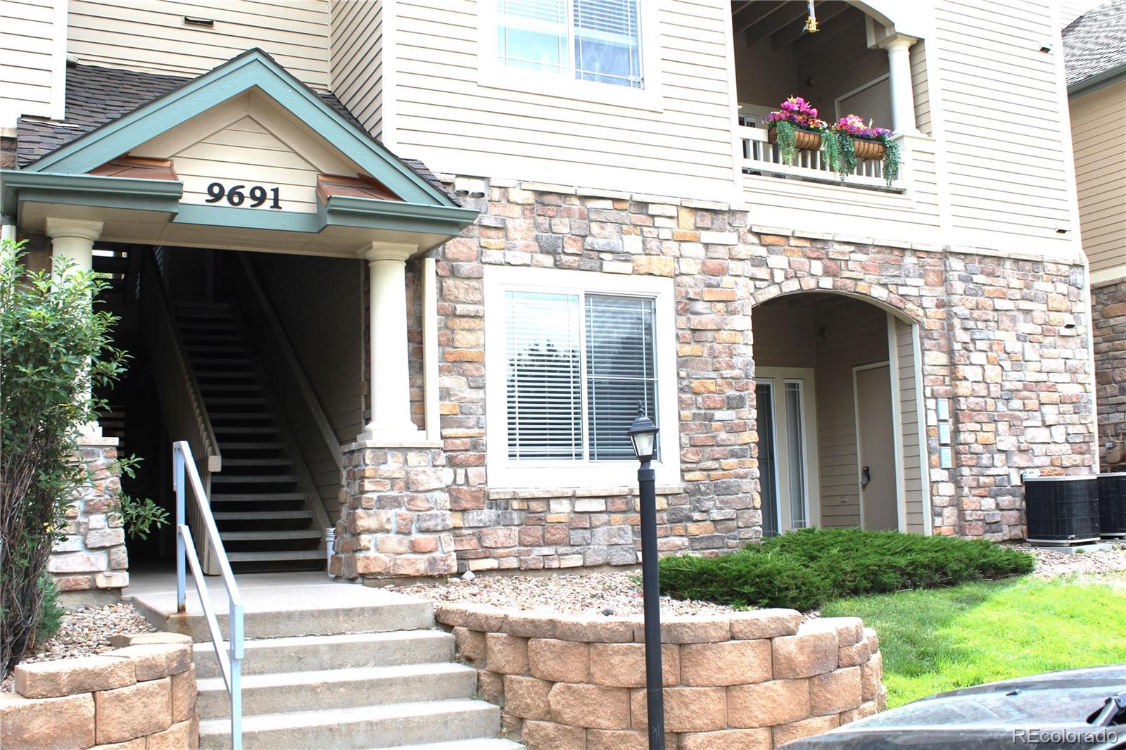 9691 W Coco Cir #105, Littleton, CO 80128