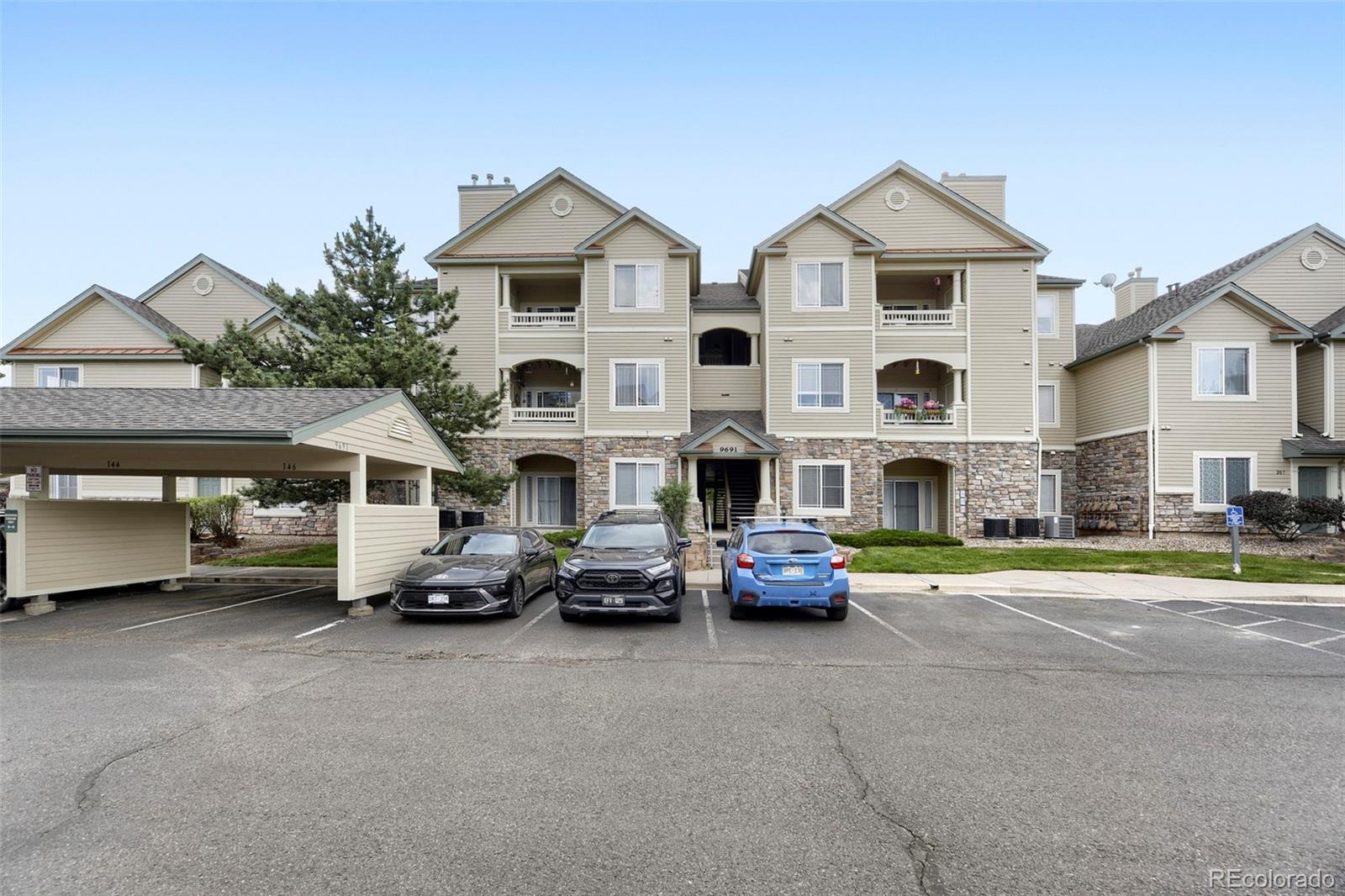 9691 W Coco Cir #105, Littleton, CO 80128