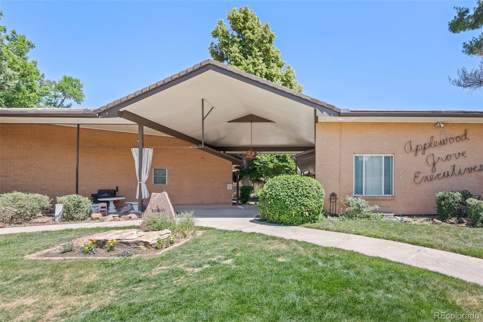 12820 Willow Ln #19, Golden, CO 80401