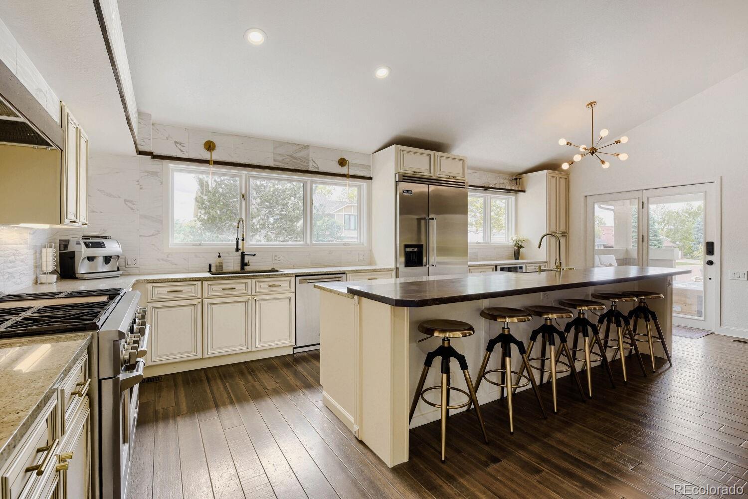 6556 S Adams Ct, Littleton, CO 80121