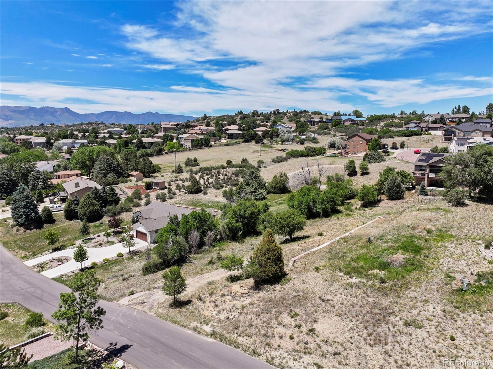 4640 Emerald Dr, Colorado Springs, CO 80918
