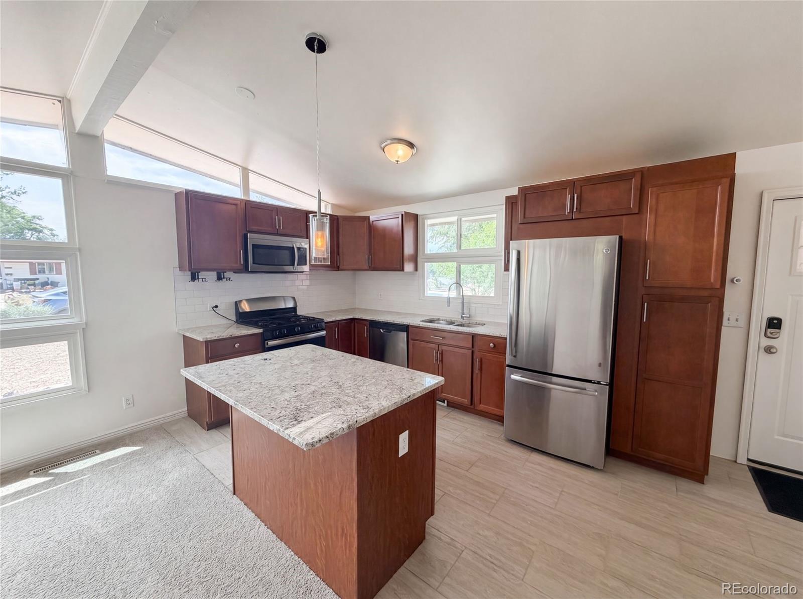 541 Del Norte St, Denver, CO 80221
