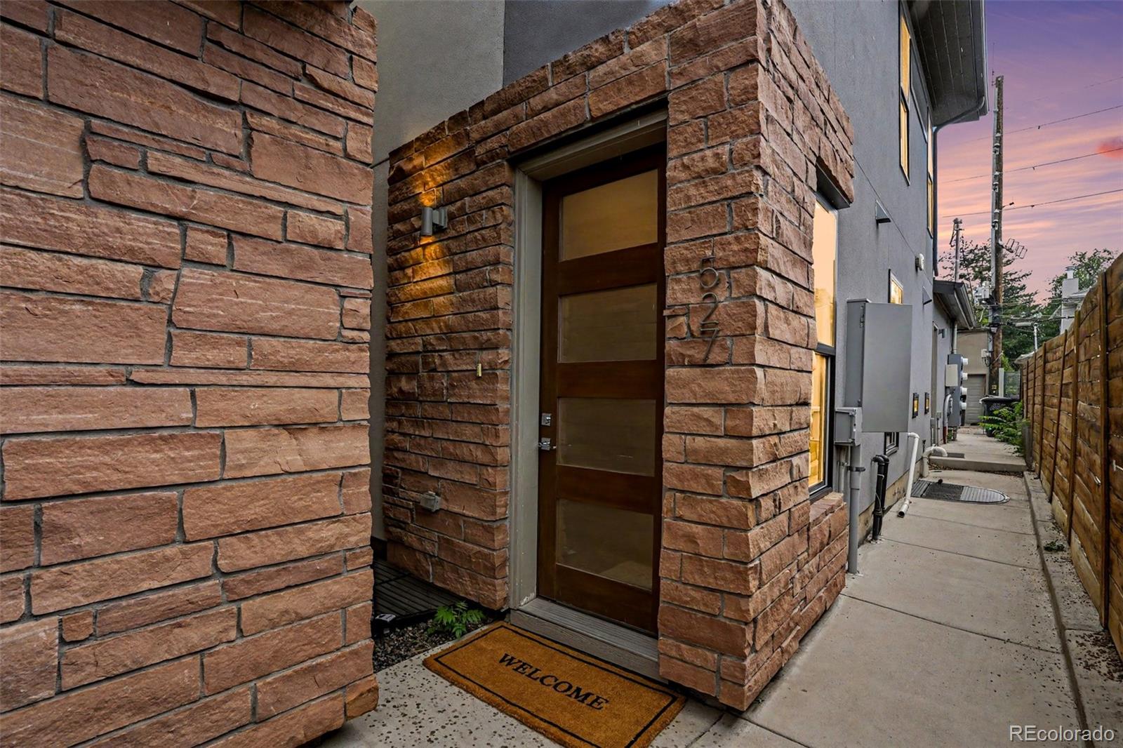 527 Josephine St, Denver, CO 80206