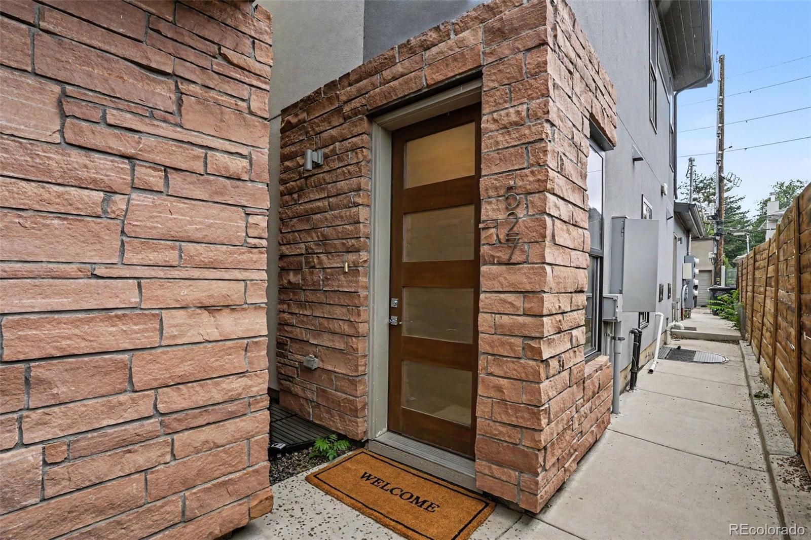 527 Josephine St, Denver, CO 80206