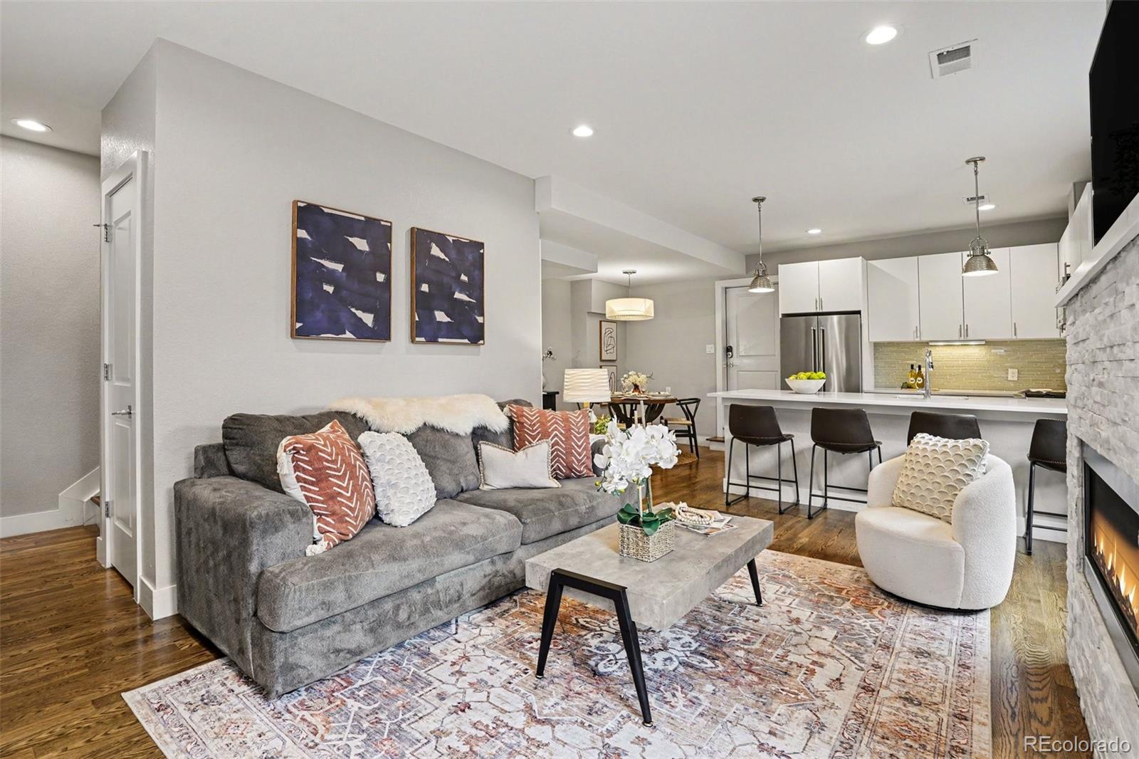 527 Josephine St, Denver, CO 80206