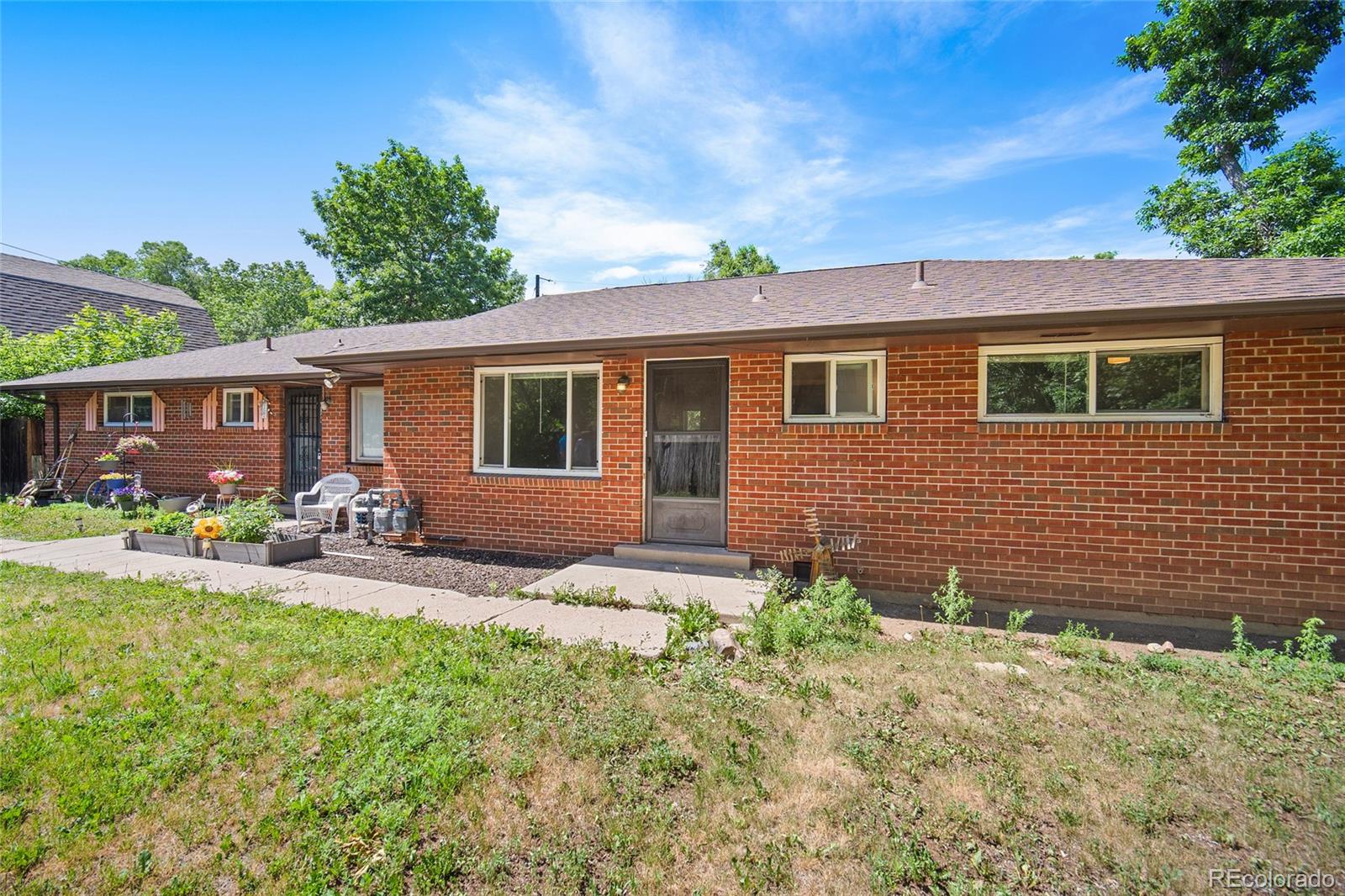 124 W Cheyenne Rd, Colorado Springs, CO 80906