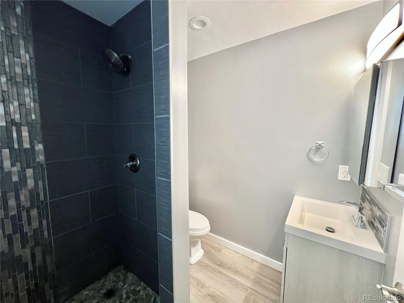 4801 S Fox, Englewood, CO 80110
