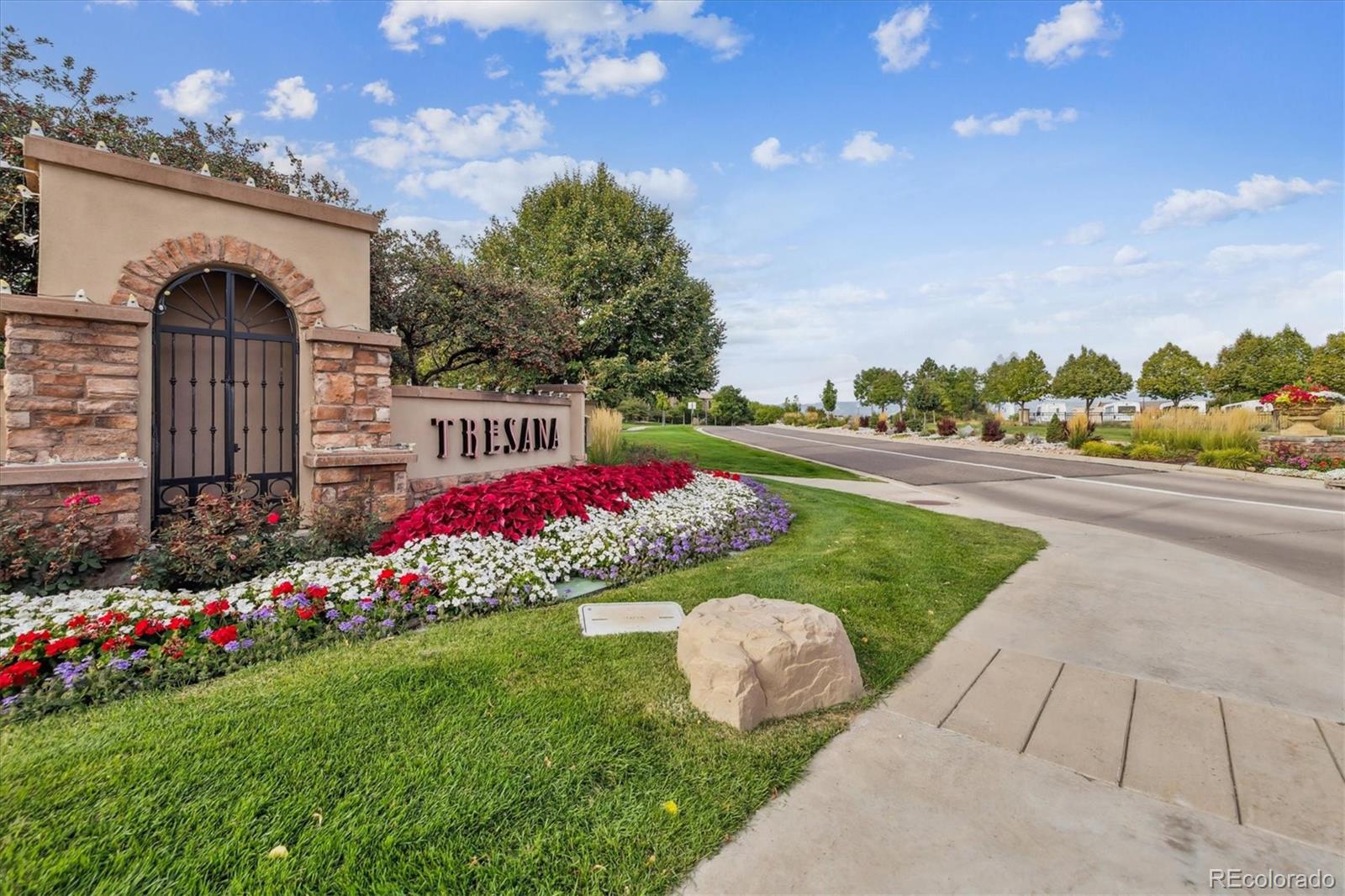 9487 Loggia St #D, Littleton, CO 80126