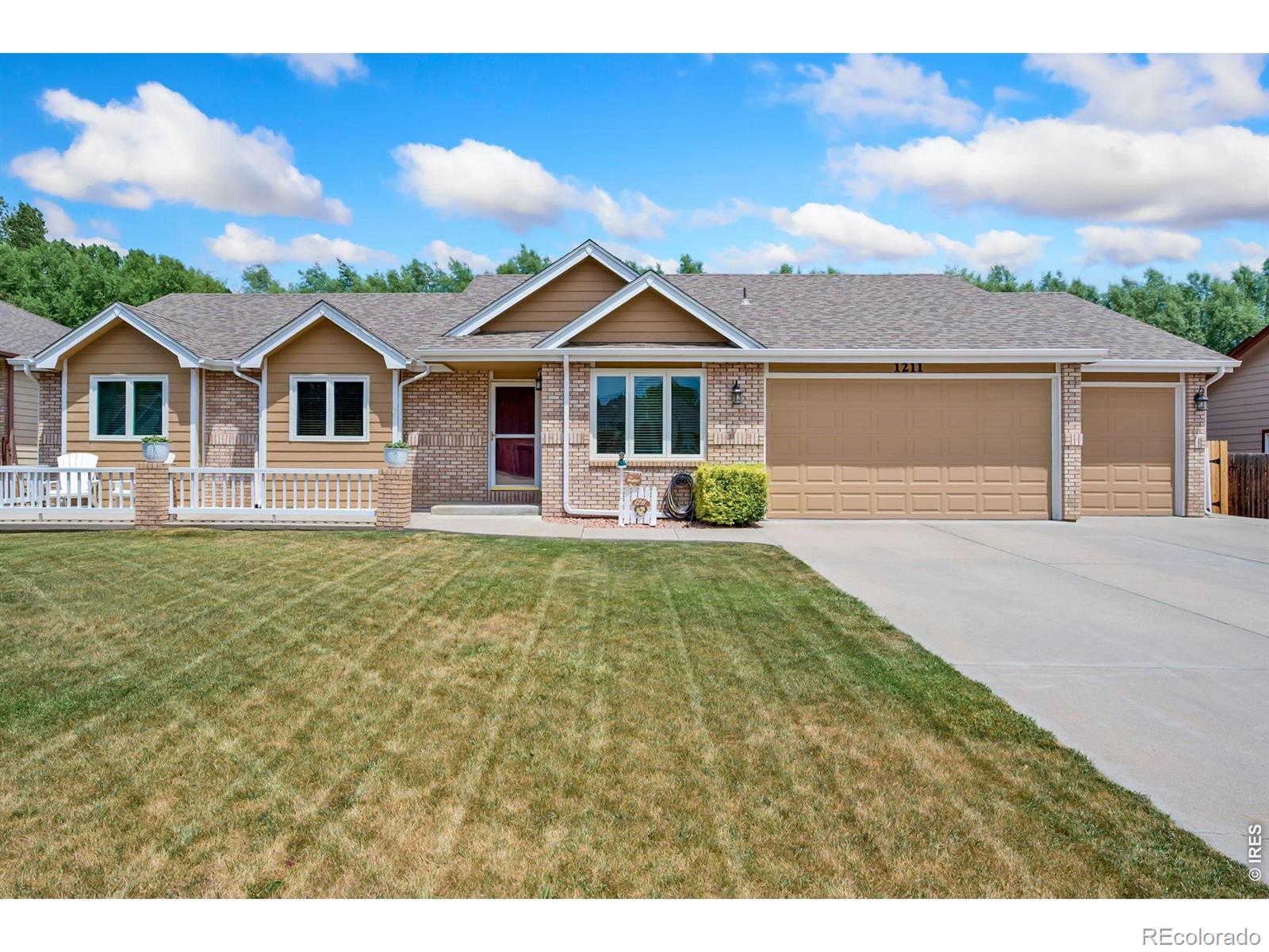 1211 N 4th St, Johnstown, CO 80534