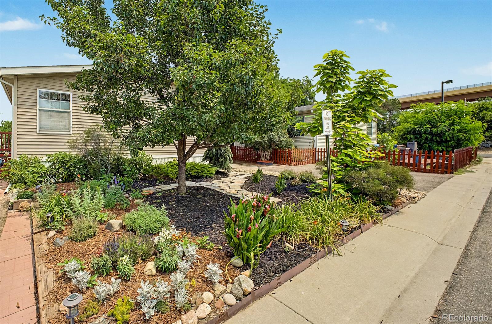 8201 S Santa Fe Dr Lot 321, Littleton, CO 80120