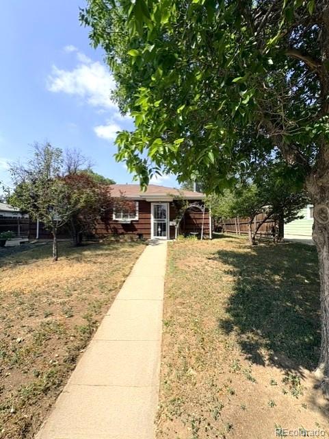 1125 Xanadu St, Aurora, CO 80011