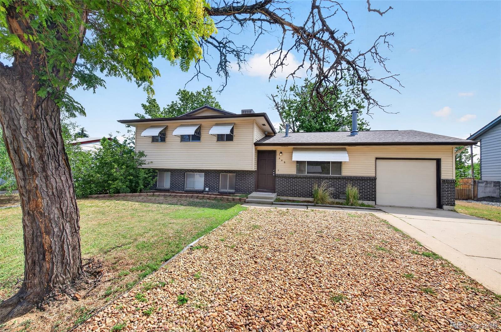 446 S Lima Cir, Aurora, CO 80012