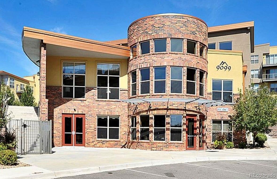 9079 E Panorama Cir #204, Englewood, CO 80112