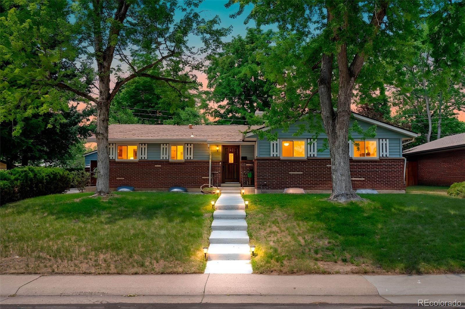 1435 S Zephyr St, Denver, CO 80232