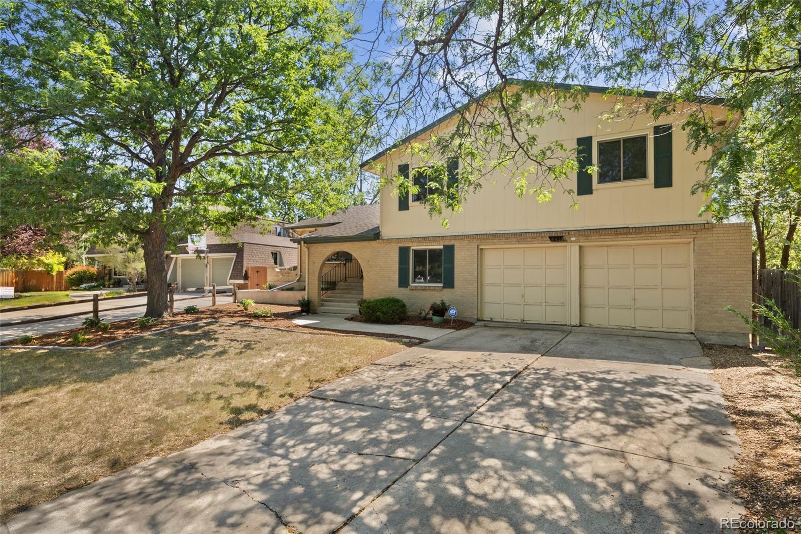 8412 Newland Dr, Arvada, CO 80003