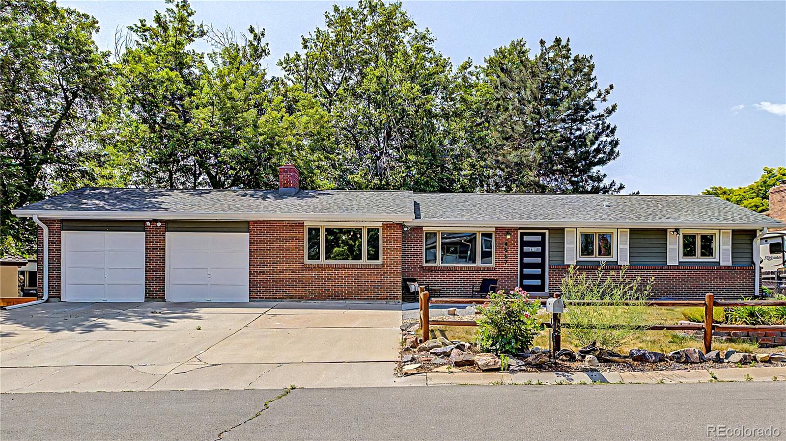 4667 Badger Ln, Littleton, CO 80127