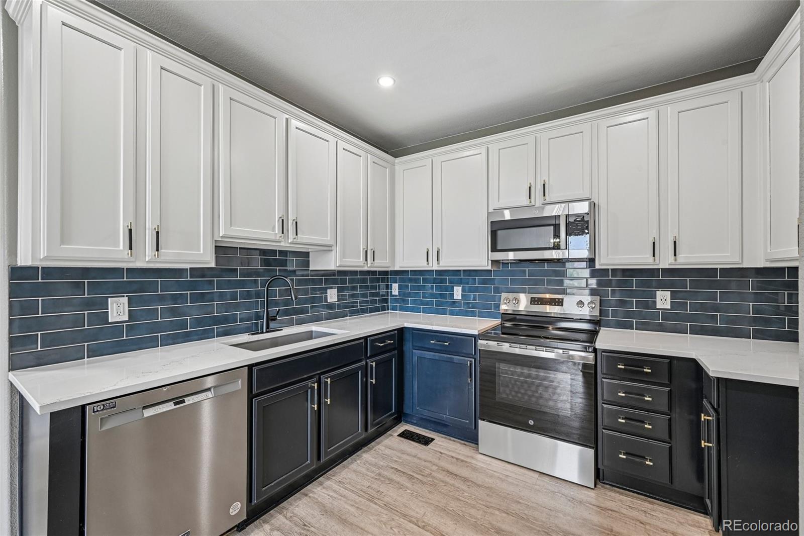 10290 W 55th Ln #106, Arvada, CO 80002