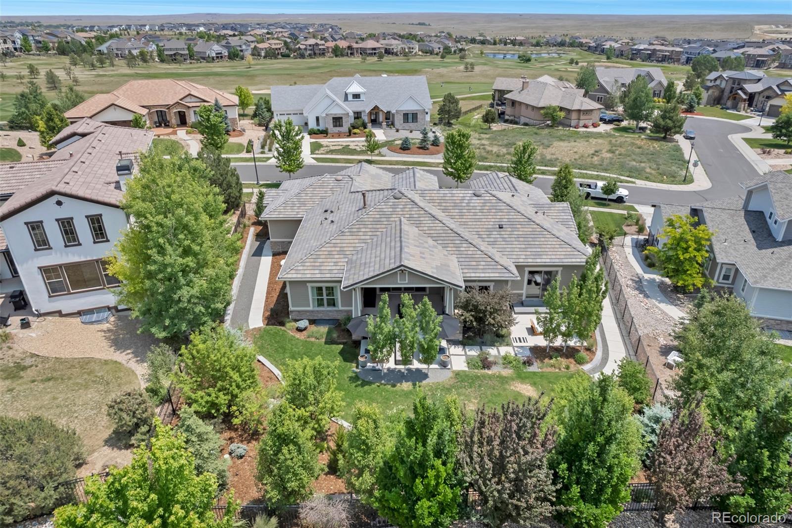 27041 E Long Cir, Aurora, CO 80016