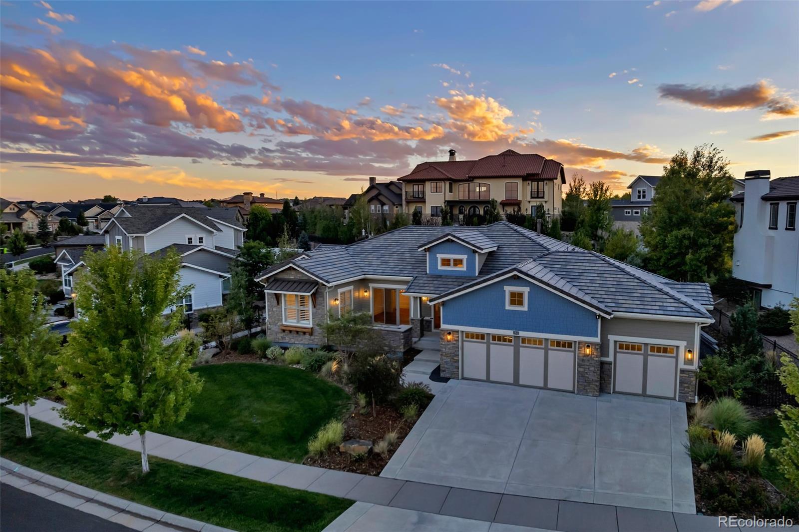 27041 E Long Cir, Aurora, CO 80016