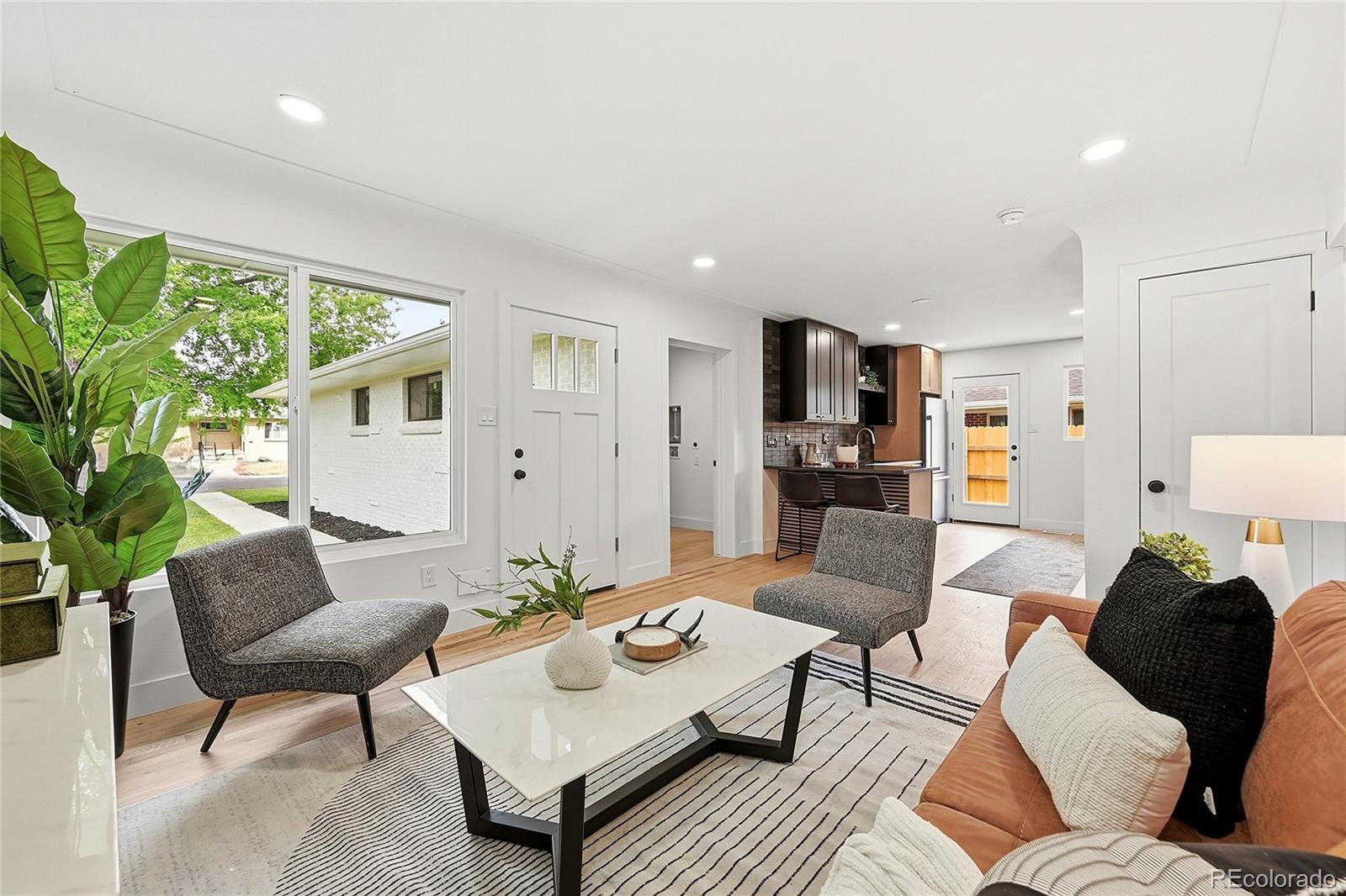 3660 N Grape St, Denver, CO 80207
