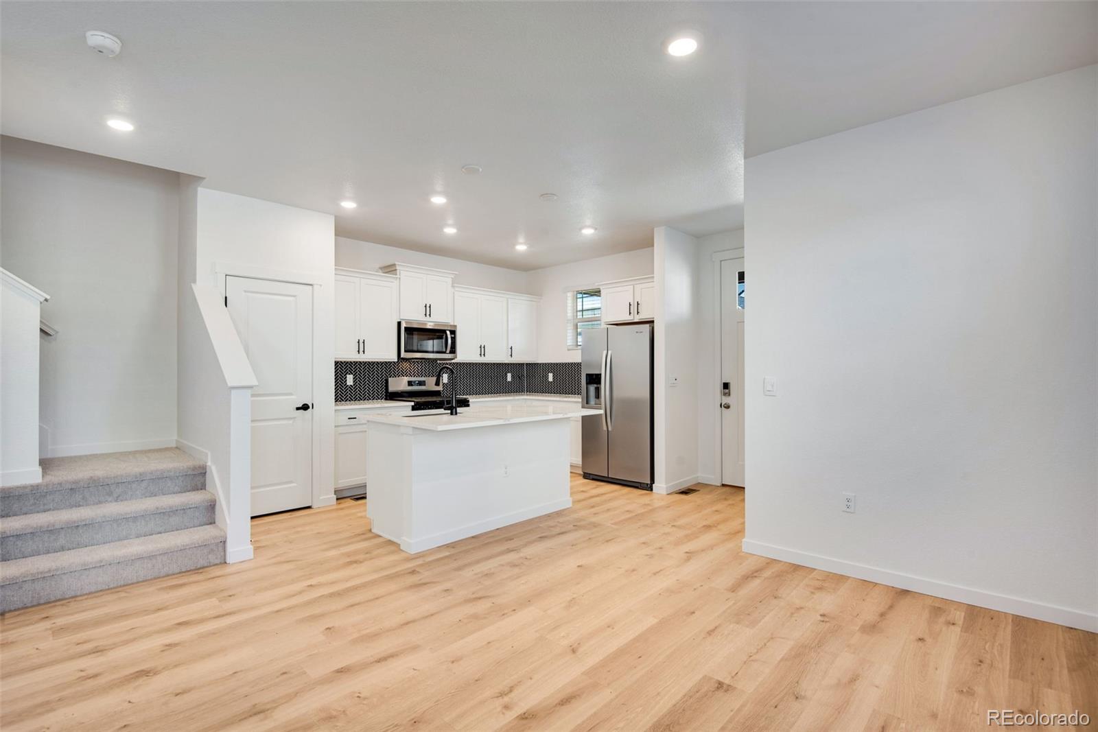 22604 E 6th Pl, Aurora, CO 80018