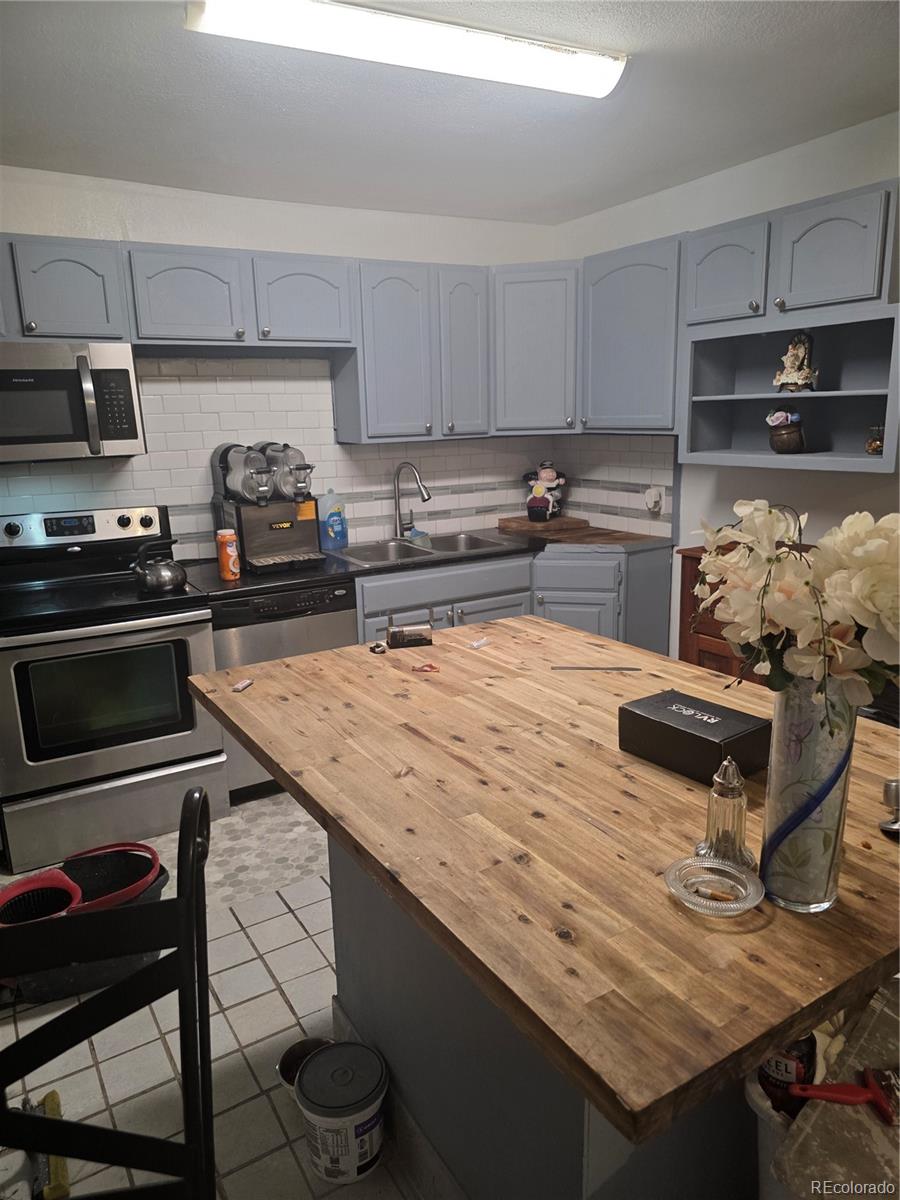 2361 Eppinger, Denver, CO 80229