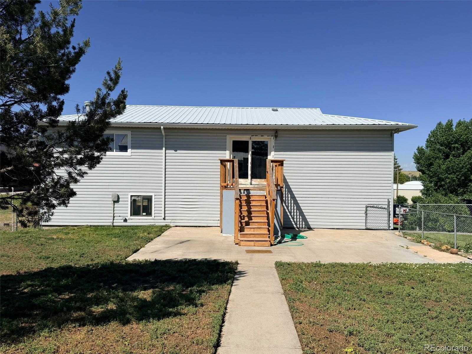 140 3rd Ave, Deer Trail, CO 80105