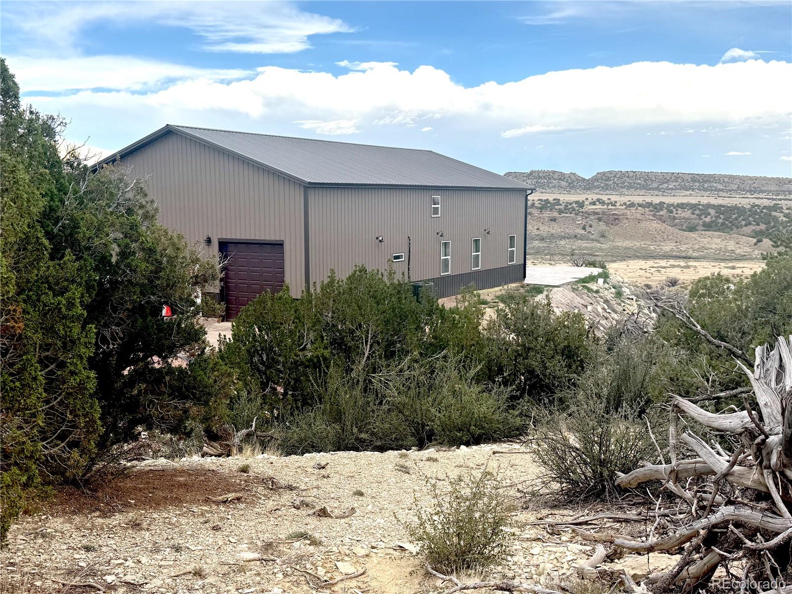 470 Bowie Rd, Penrose, CO 81420