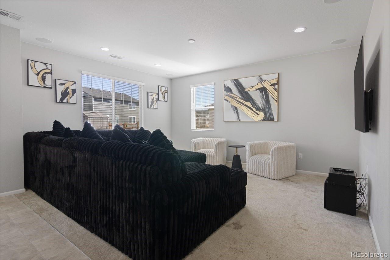 3856 Fultondale St, Aurora, CO 80019