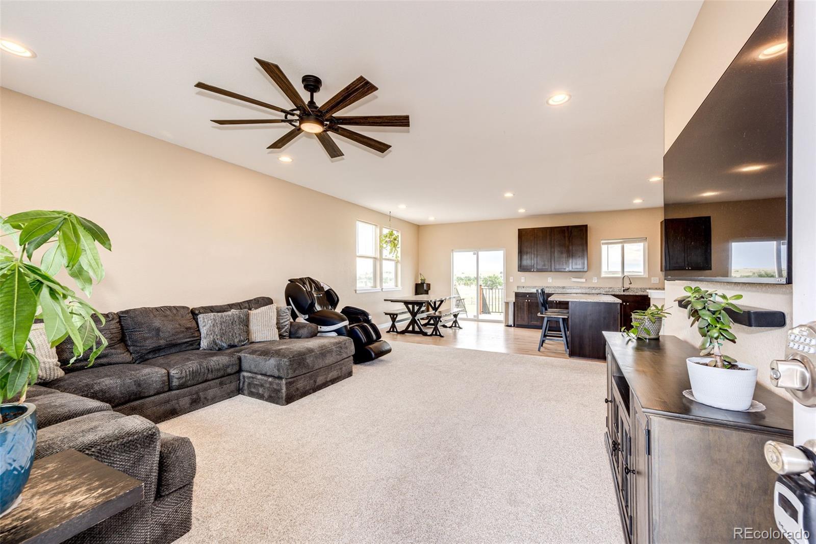 565 S 3rd Ave, Deer Trail, CO 80105