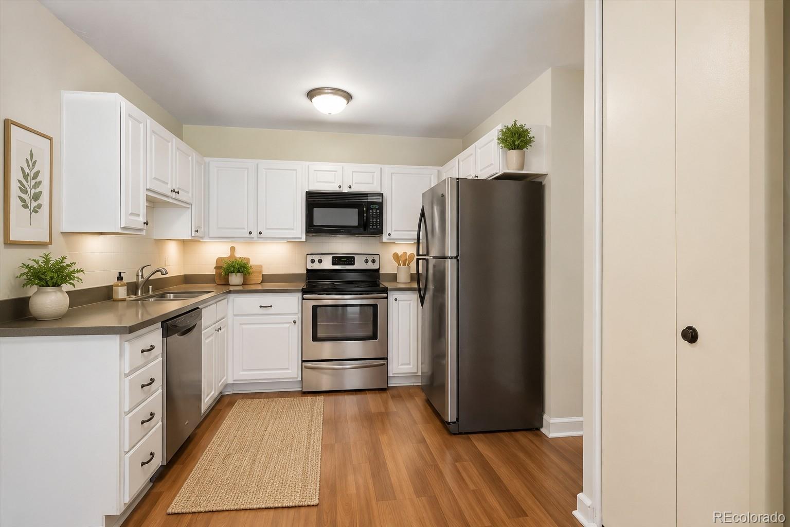720 S Clinton St #B1, Denver, CO 80247