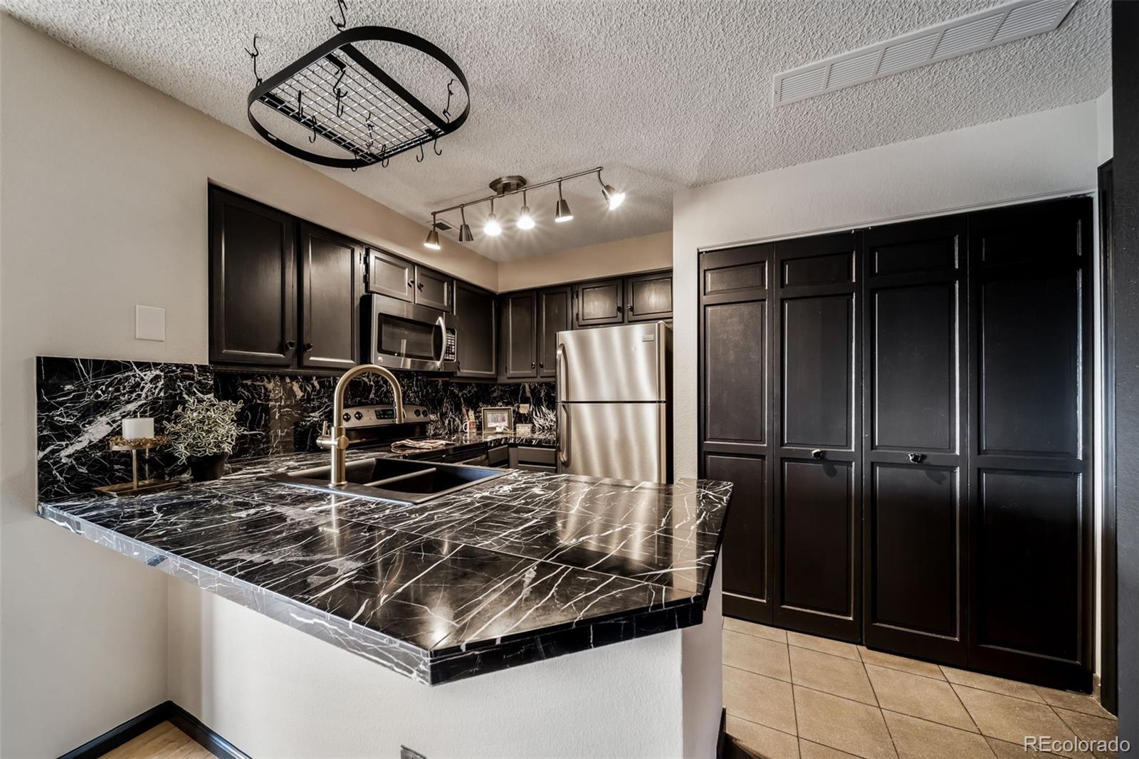 846 S Vance St S #C, Lakewood, CO 80226