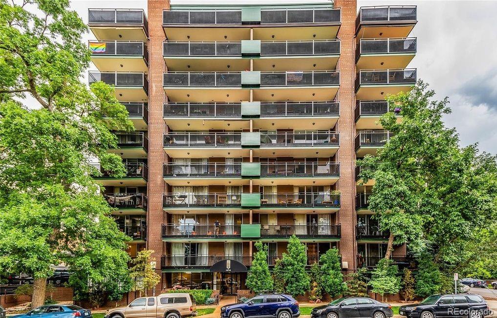 1200 Vine St #2F, Denver, CO 80206