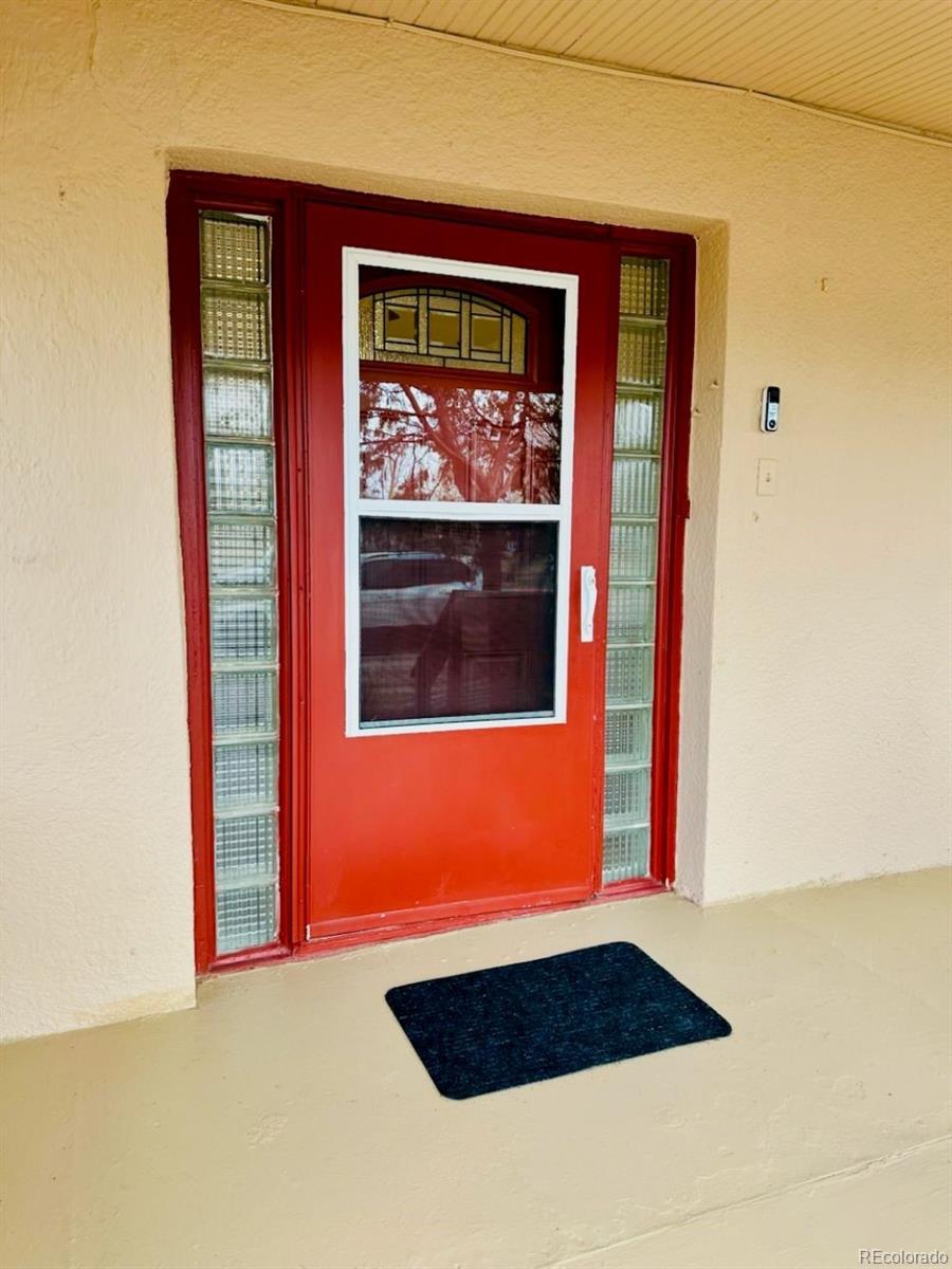 906 9th St, Alamosa, CO 81101