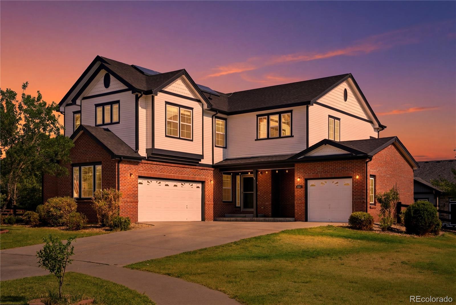 122 N De Gaulle St, Aurora, CO 80018