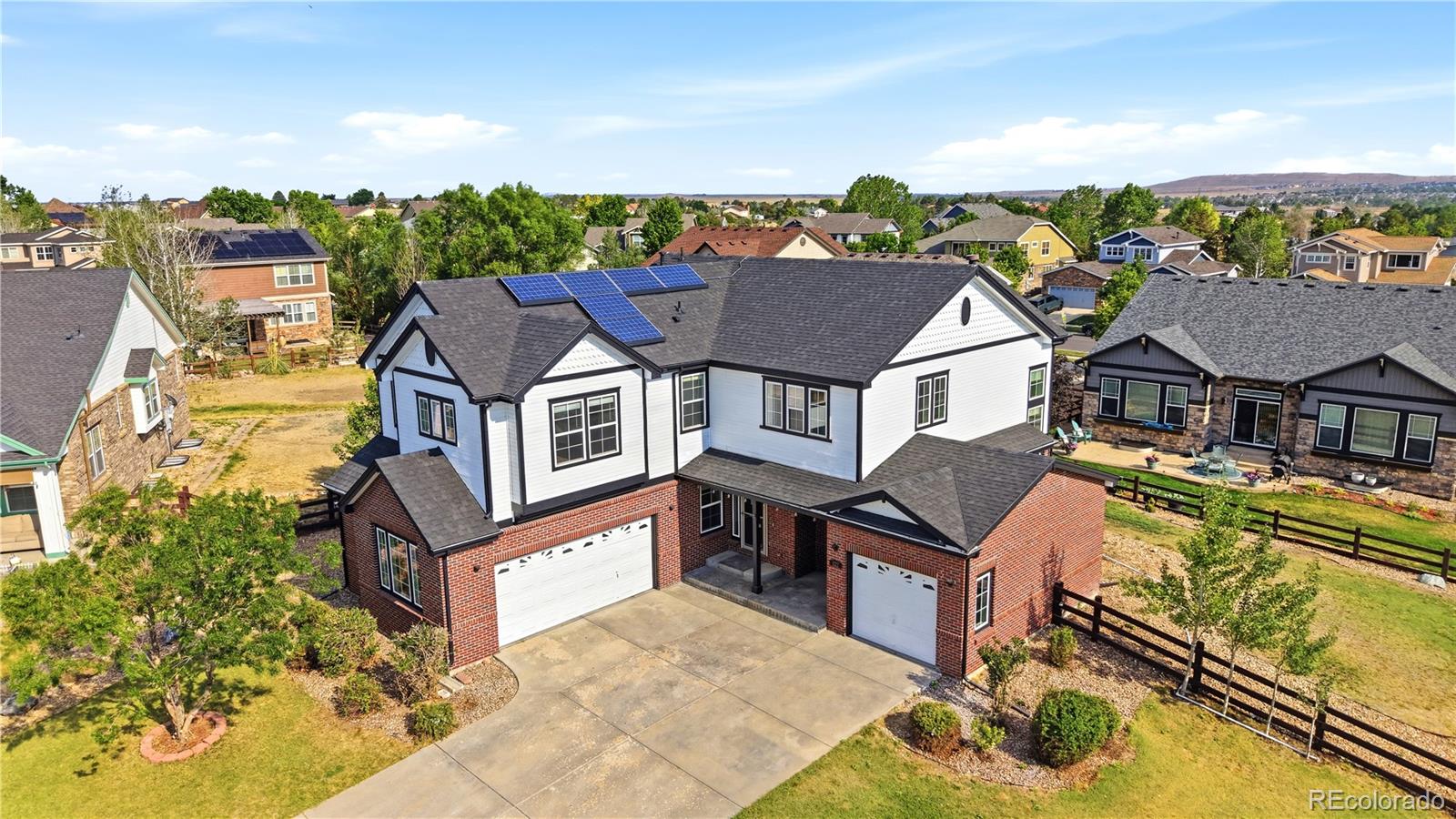 122 N De Gaulle St, Aurora, CO 80018