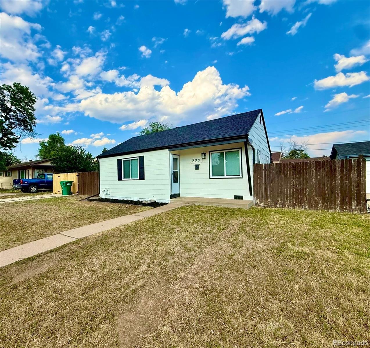 906 Nome St, Aurora, CO 80010