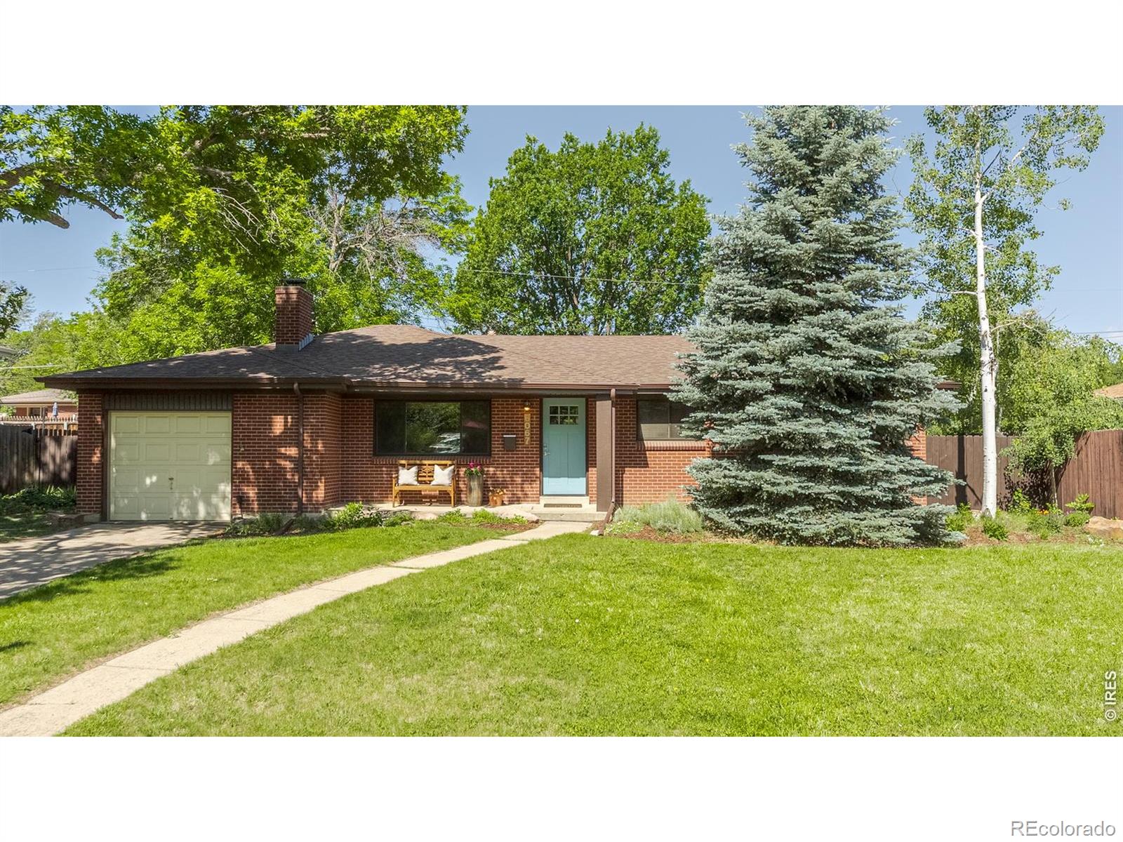 6067 Owens St, Arvada, CO 80004