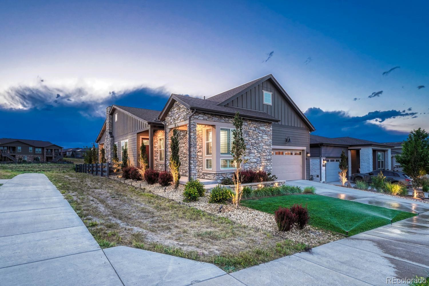 2083 Rim Ridge Dr, Castle Rock, CO 80108