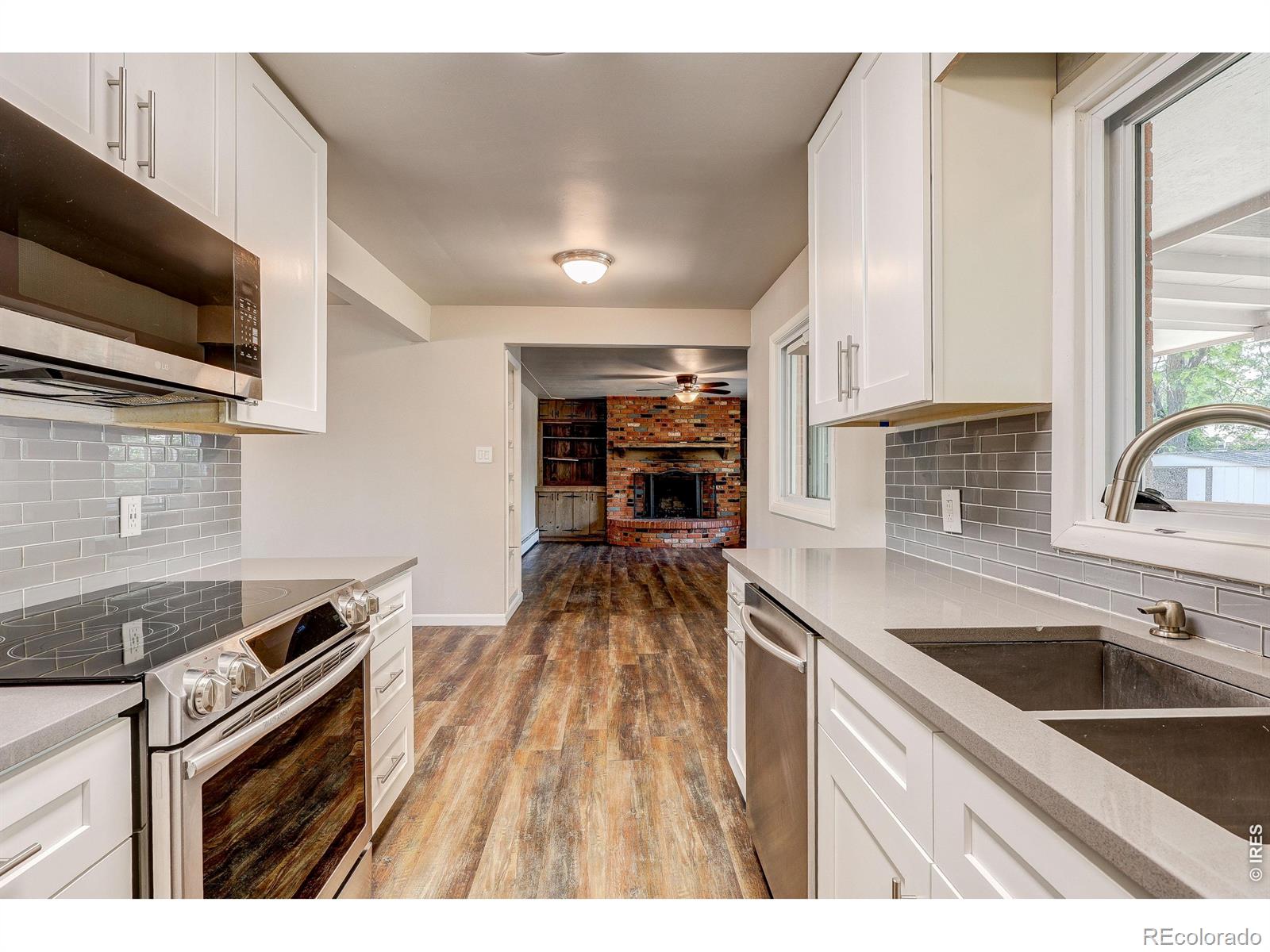 1827 Collyer St, Longmont, CO 80501