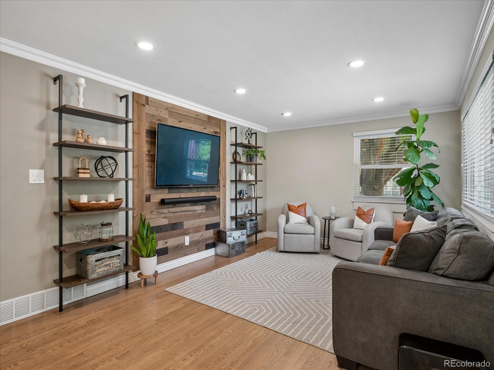 2717 S Upham St, Denver, CO 80227