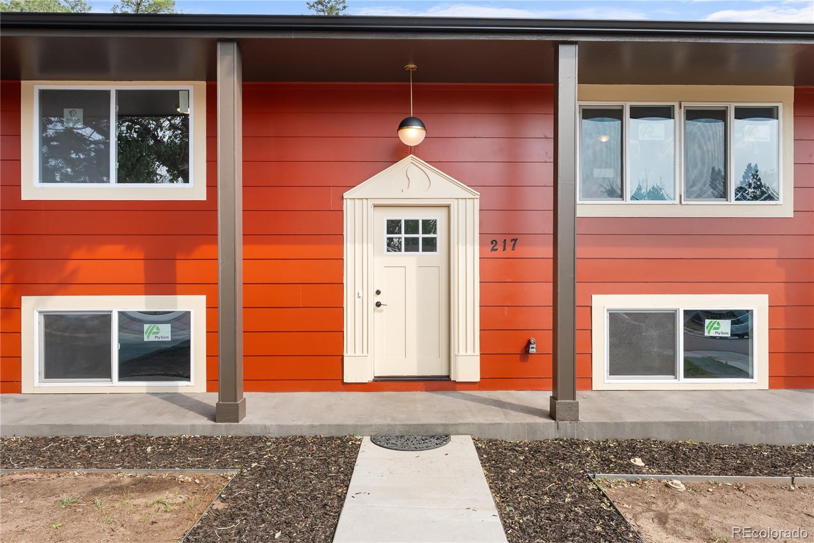 217 Fairmont St, Colorado Springs, CO 80910