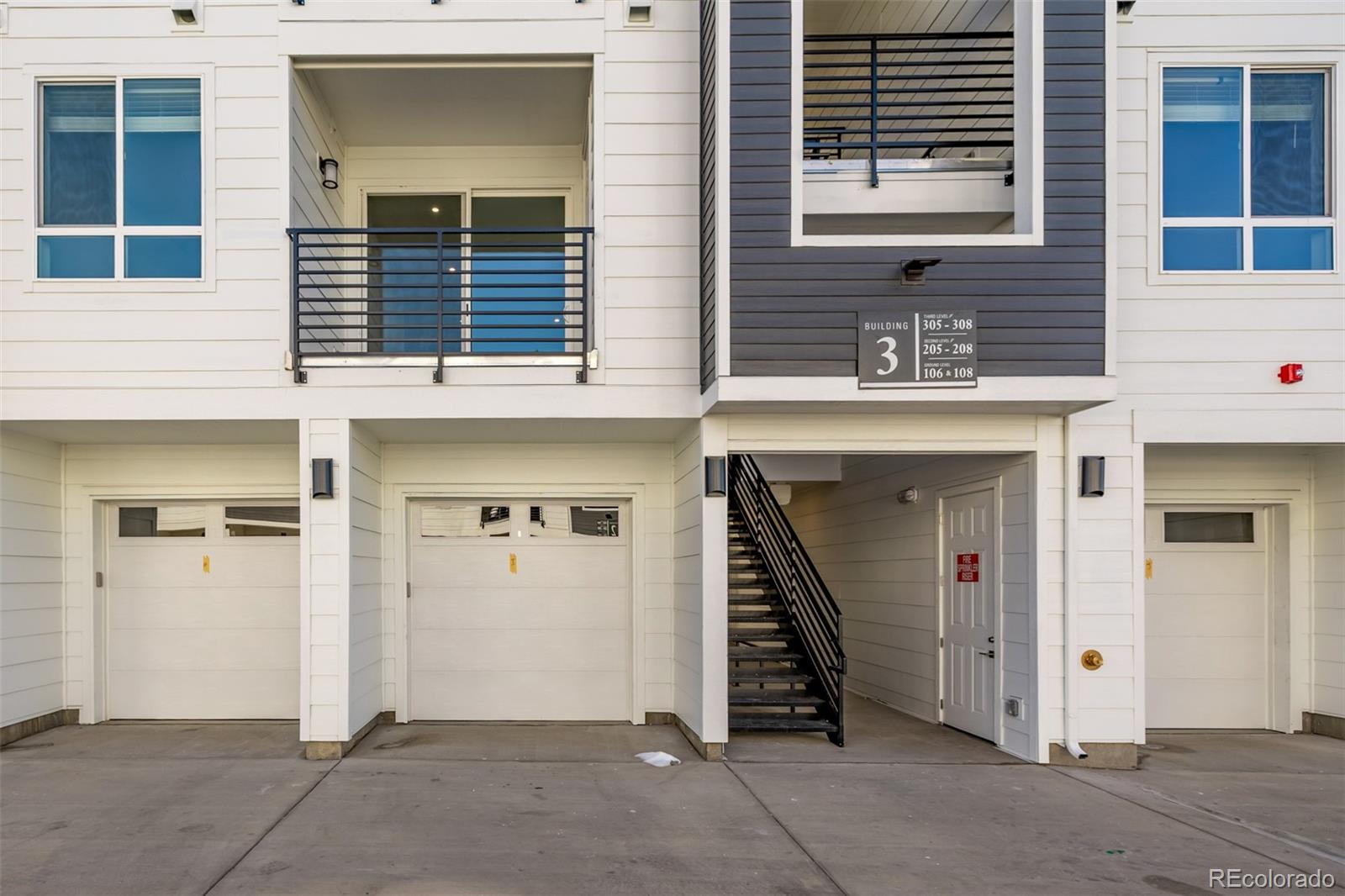 6153 N Ceylon St #104, Denver, CO 80249
