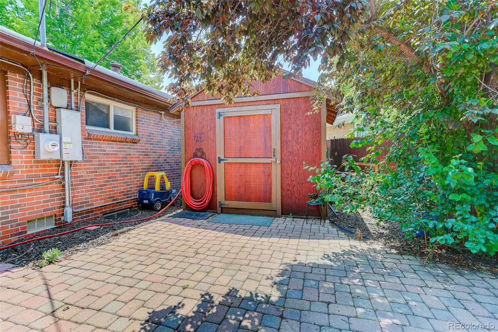465 Cody Dr, Denver, CO 80226