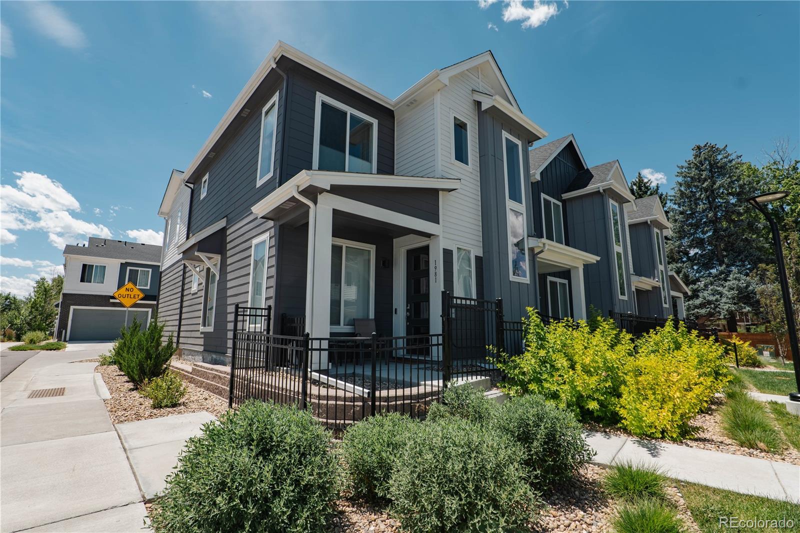1981 S Poplar, Denver, CO 80224