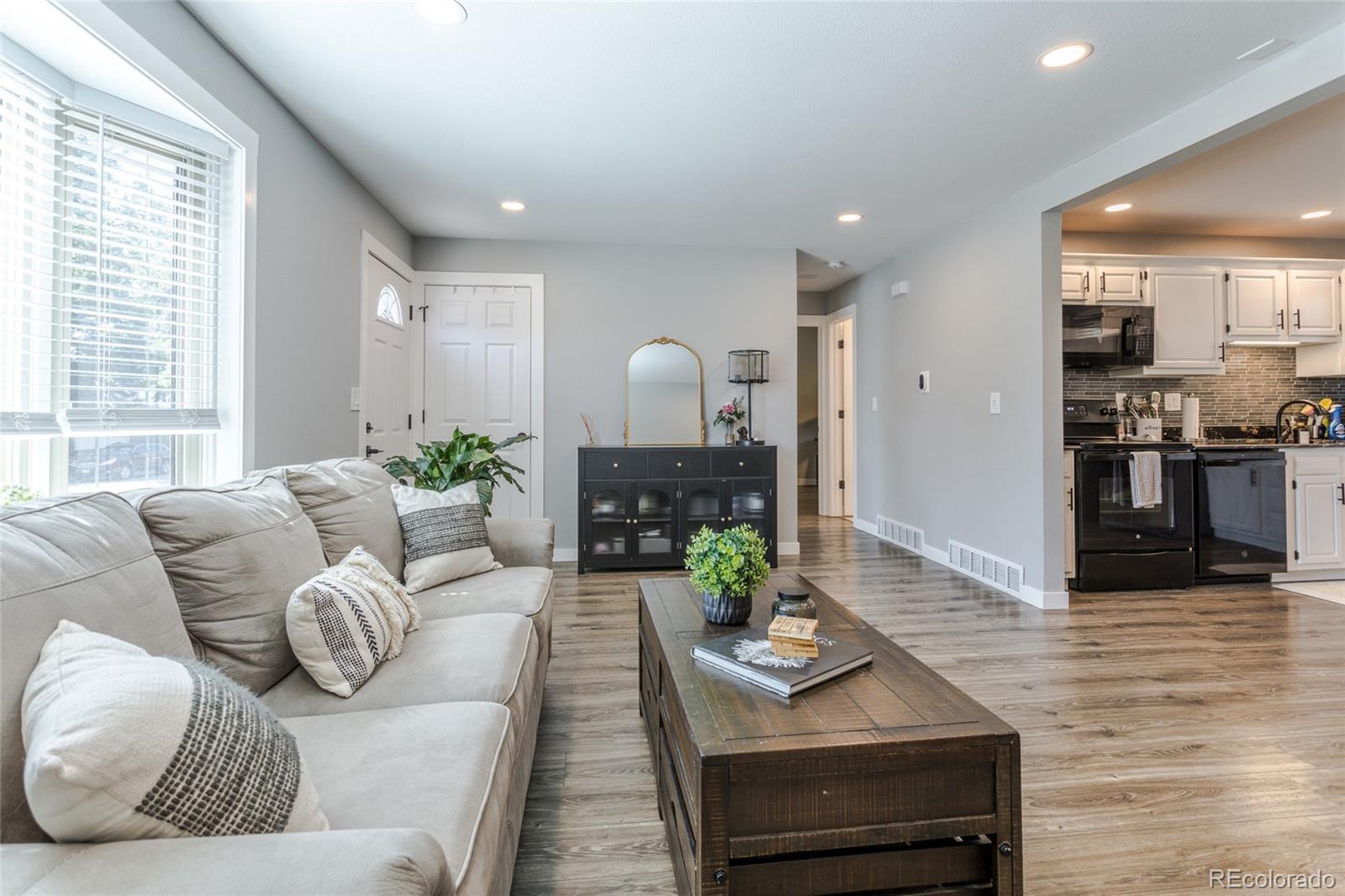 7135 Welch Ct, Arvada, CO 80004