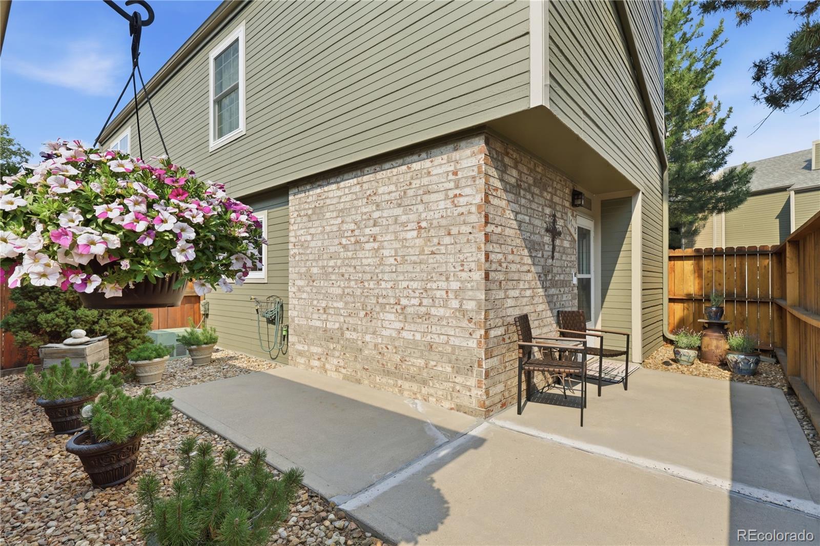 3405 S Ammons St #17-8, Denver, CO 80227