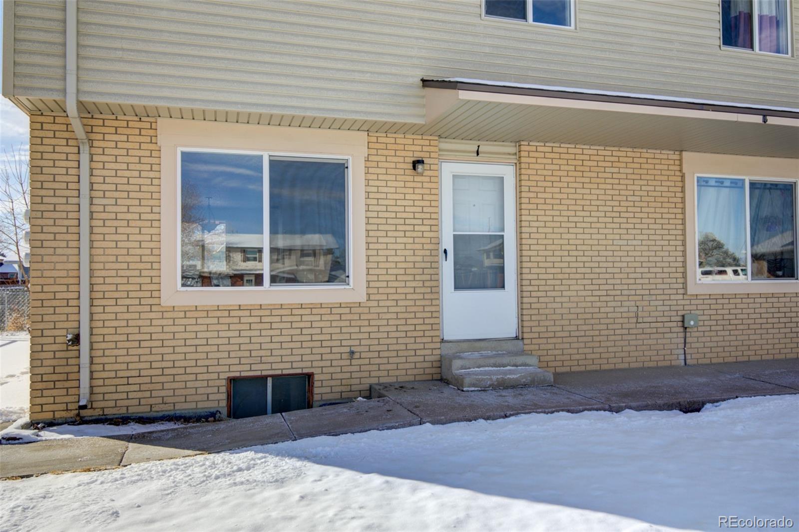 1325 Merl Pl, Longmont, CO 80501